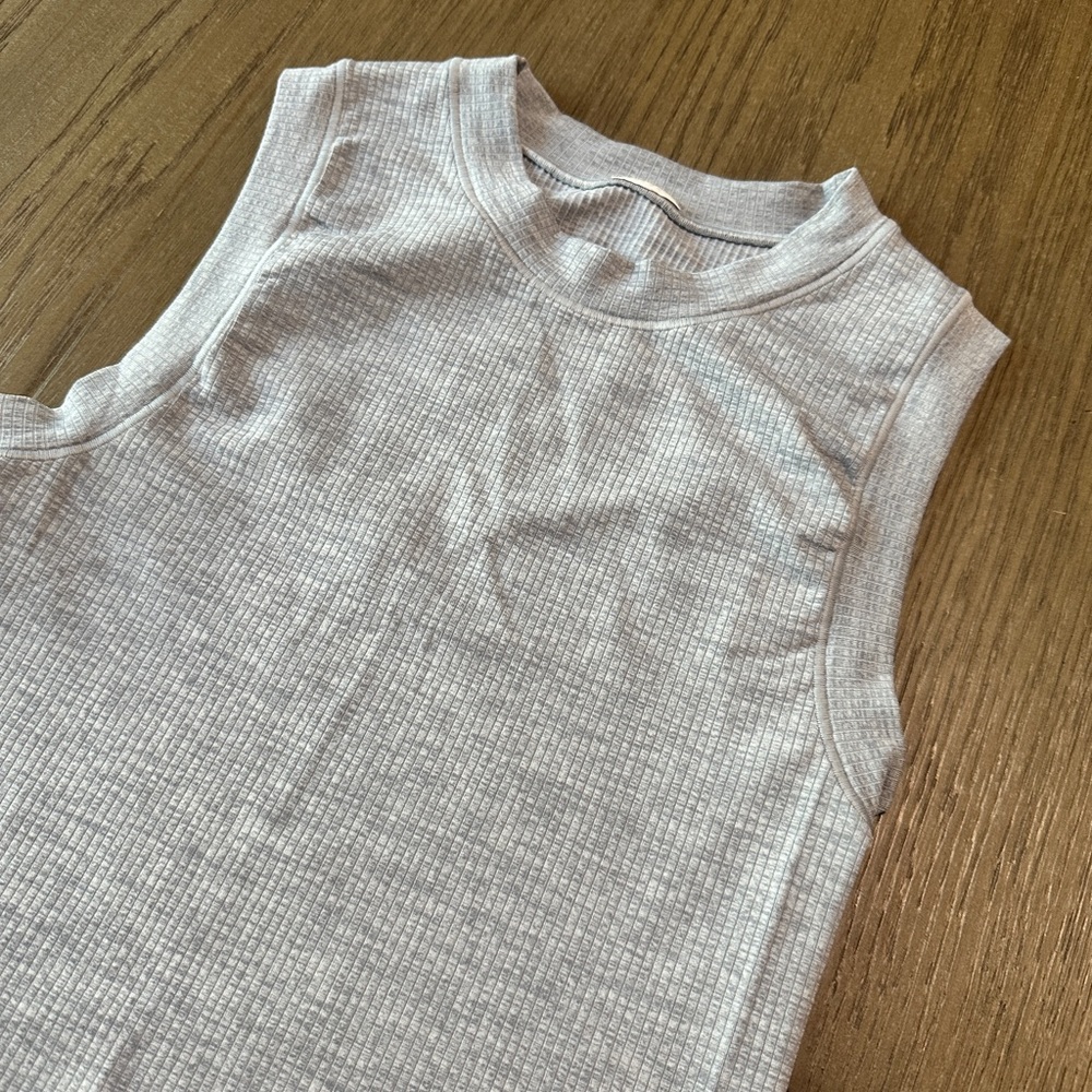 Athleta Renew Seamless Muscle Tank Size XXS Grey Heather - Picture 4 of 9
